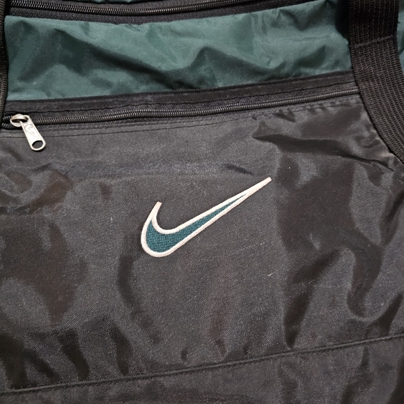 Vintage 90's Nike Duffle Bag - Picture 5 of 7